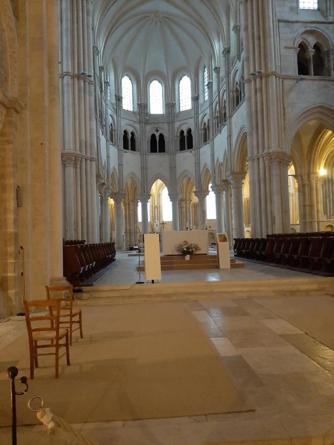 Appartement 48M2 Pour 6 Personnes Au Centre Ville Historique Avec Parking Gratuit Et Une Borne De Recharge Pour Voiture A 10 Metres 阿瓦隆 外观 照片