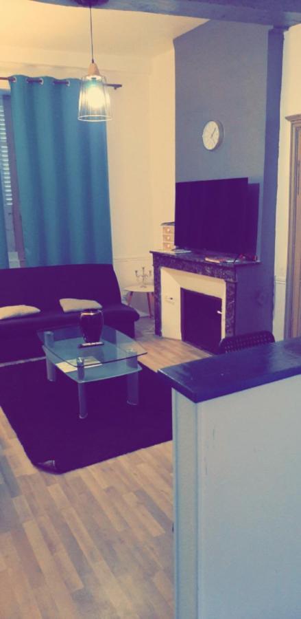 Appartement 48M2 Pour 6 Personnes Au Centre Ville Historique Avec Parking Gratuit Et Une Borne De Recharge Pour Voiture A 10 Metres 阿瓦隆 外观 照片